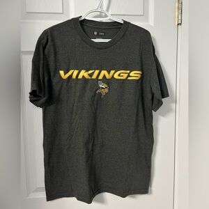 Team Apparel Vikings Black and Gold T-Shirt